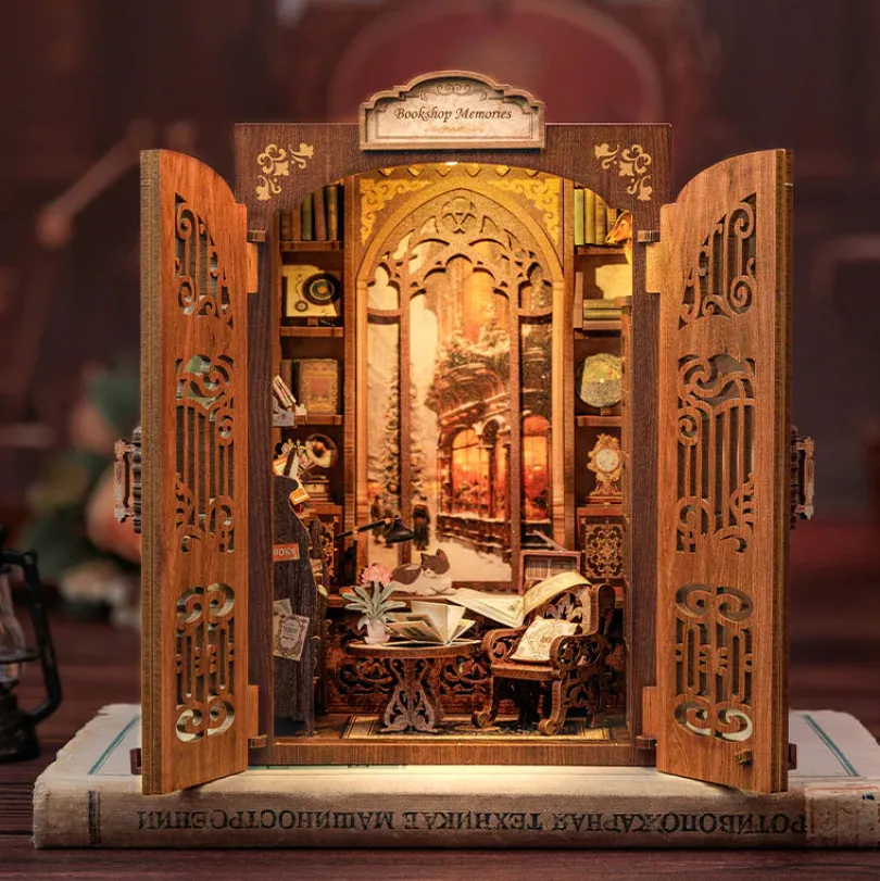 Bookshop Memories - Book Nook Kit - CuteBee