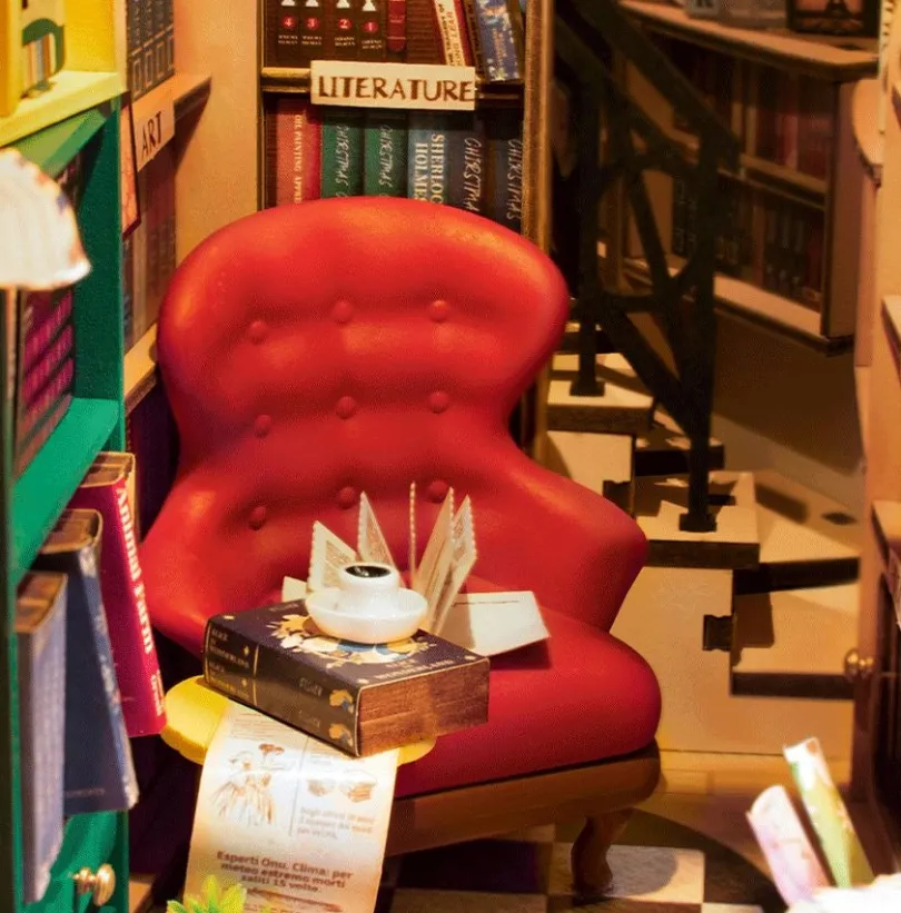 Bookstore - Book Nook Kit - Rolife