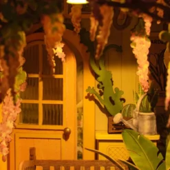 Garden House - Book Nook Kit - Rolife