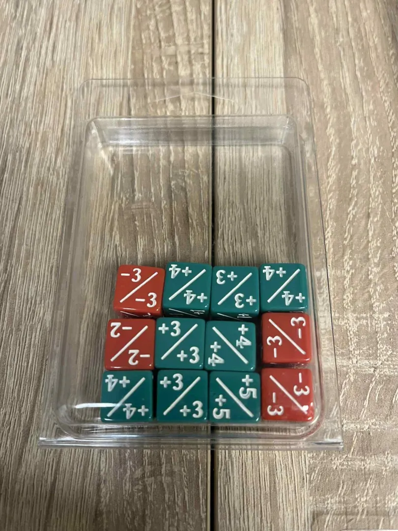 Grön/Röd Positive/Negative D6 Dice 12 mm (12st)