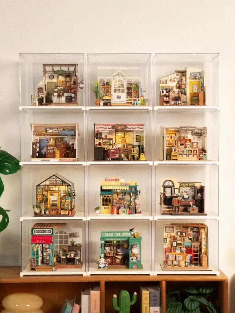 Miniature House Display Box - Rolife