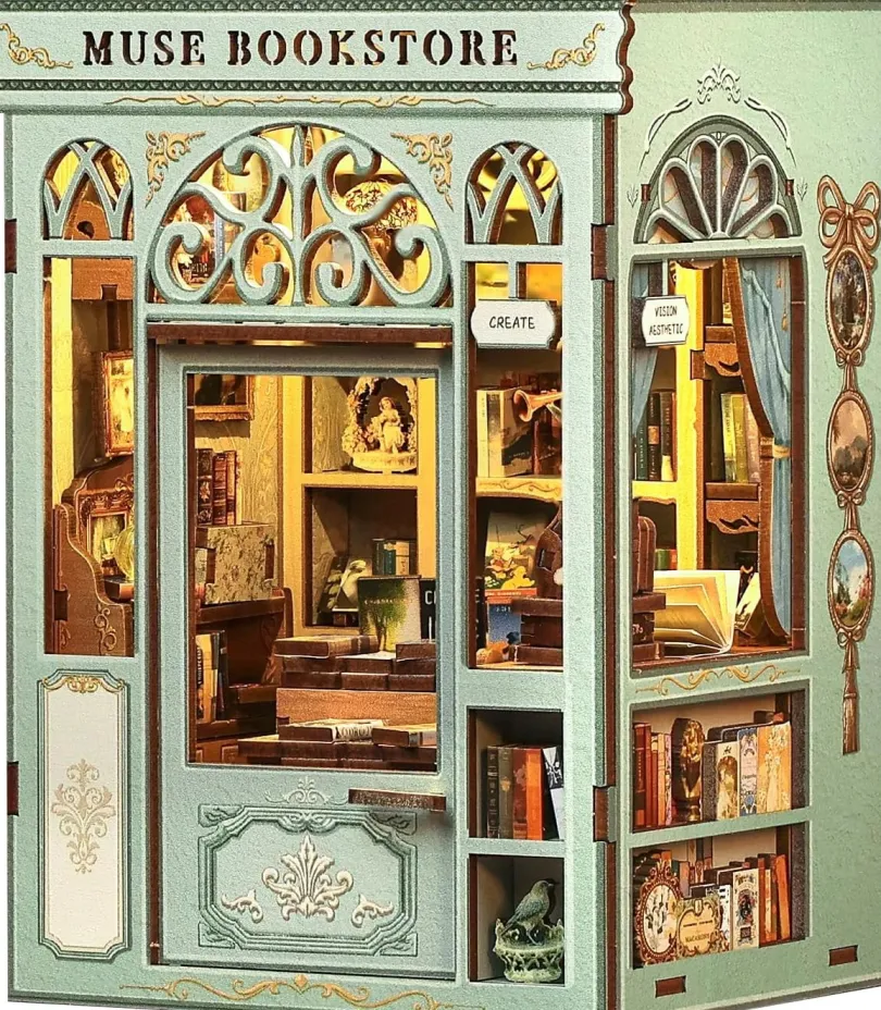 Muse Bookstore - Book Nook Kit - CuteBee