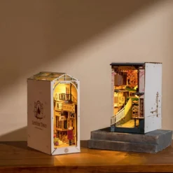 Sunshine Town Book Nook Kit Rolife Rolife